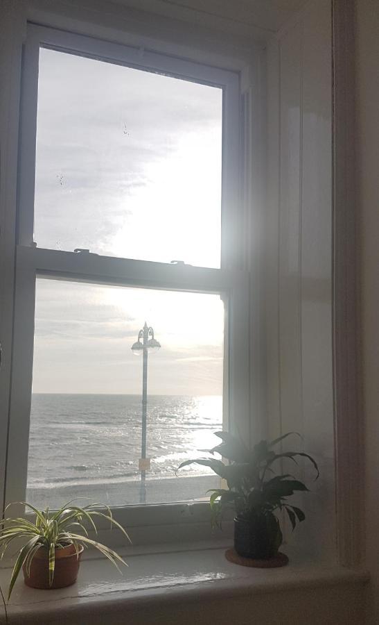 Lovely Seafront 2 Bed Flat In アベリストウィス エクステリア 写真